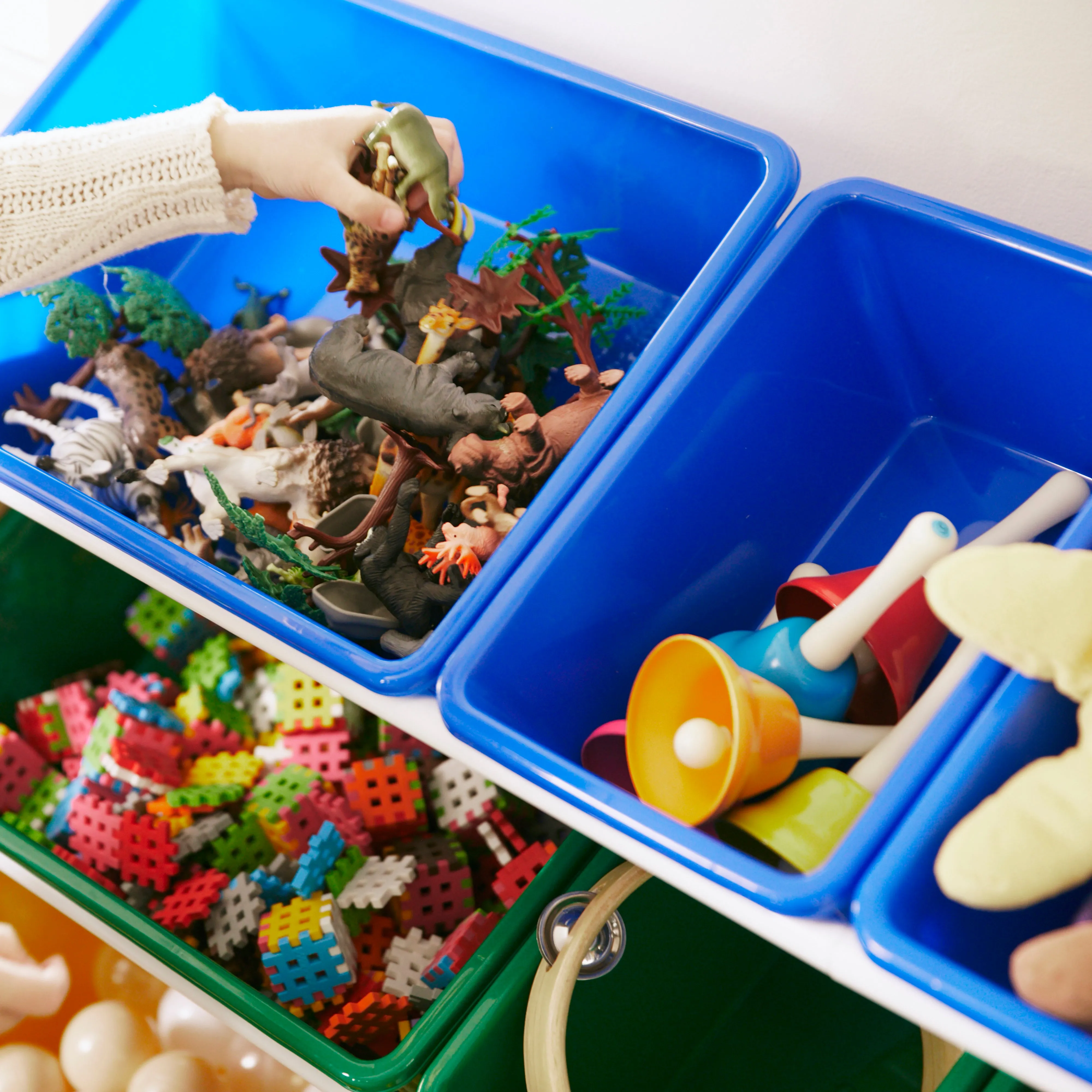 4-Tier Organizer with 16 Bins, Toy Storage