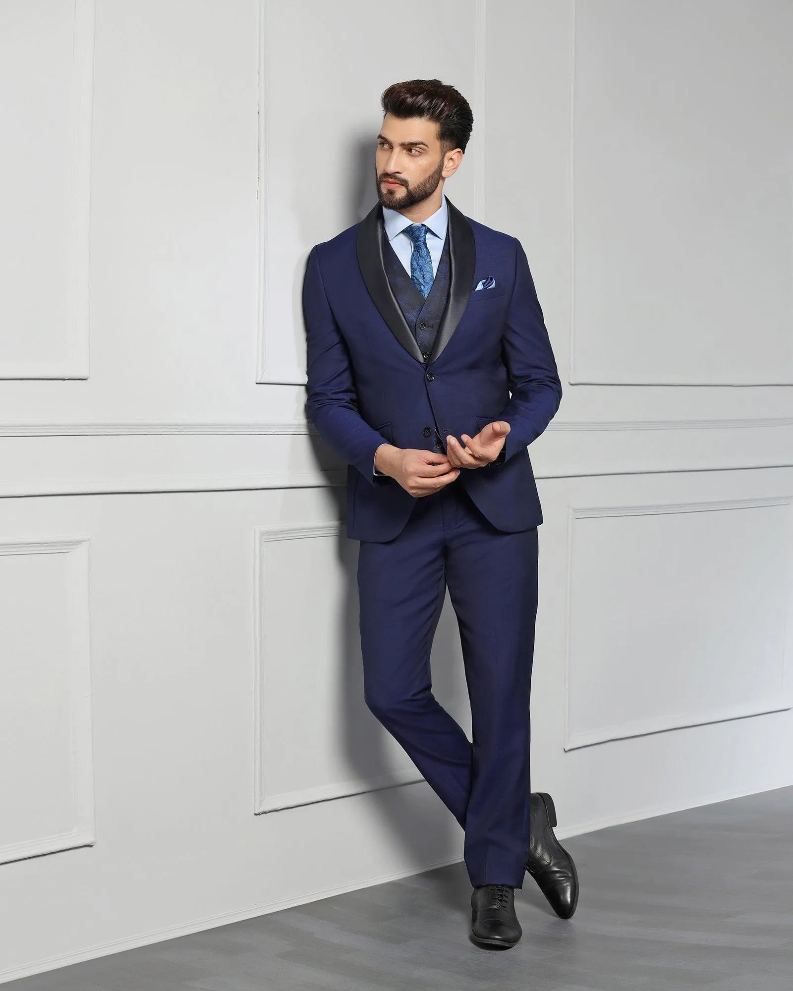 Luxe Three Piece Navy Textured Formal Suit - Vestin
