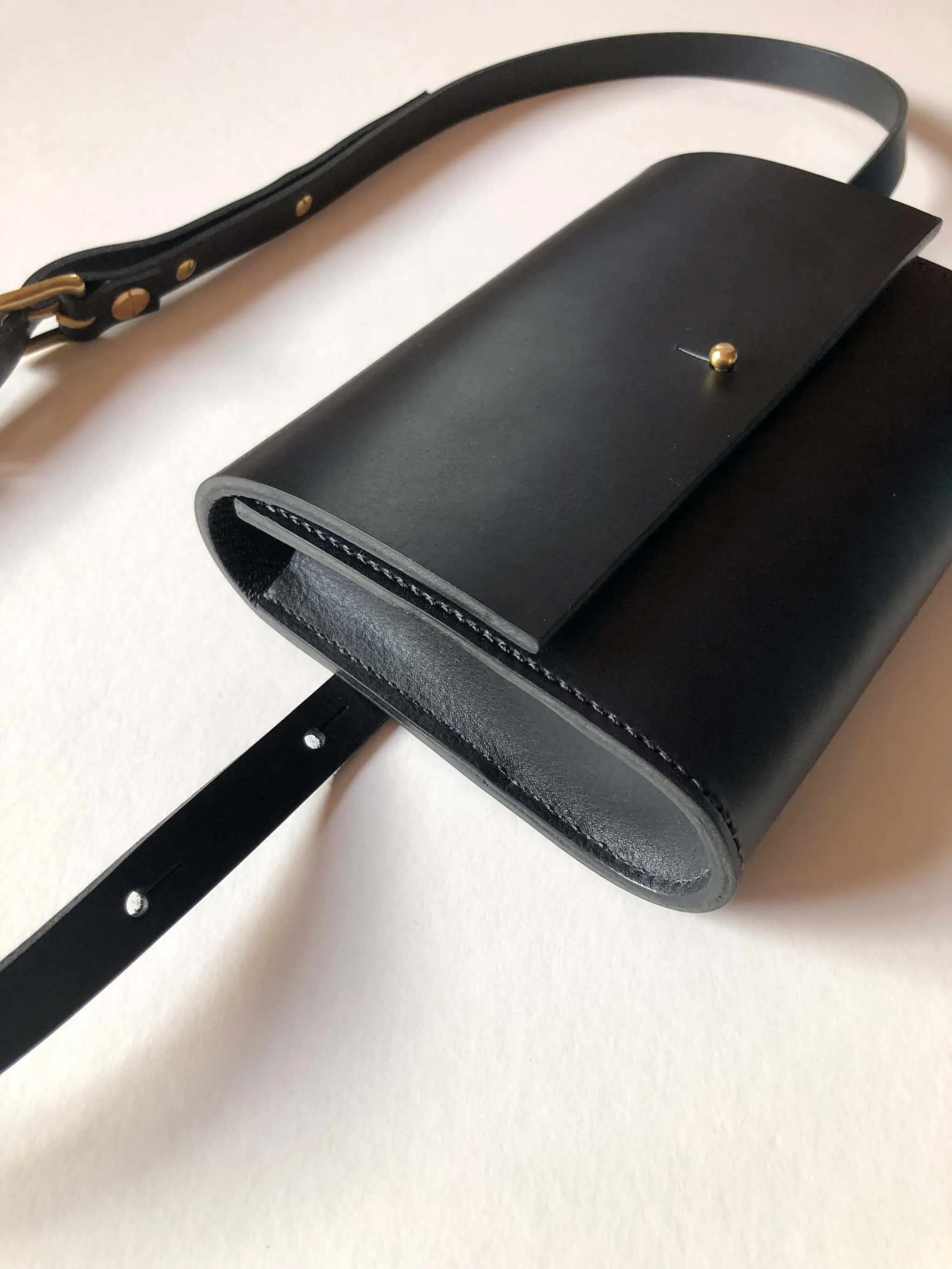 Sedna Black Leather Multi-Way Waist Bag
